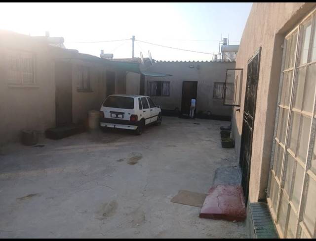9 BEDROOM HOUSE FOR SALE IN KAALFONTEIN